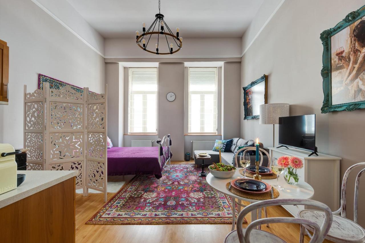Bohemian Studio In The City Centre Budapeste Exterior foto